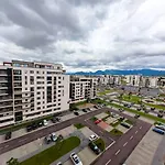 Luxurious Landing Apartamento Braşov