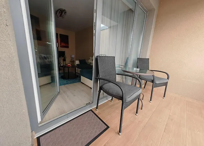 Luxurious Landing * 布拉索夫